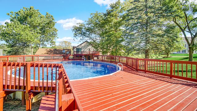 3317 E Buried Oak Drive, Crete, IL 60417