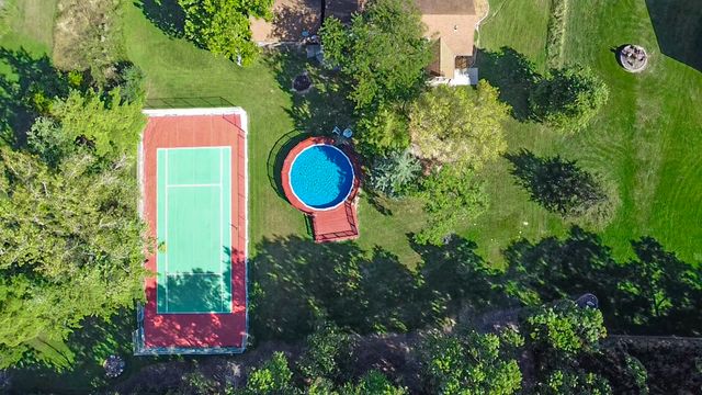 3317 E Buried Oak Drive, Crete, IL 60417