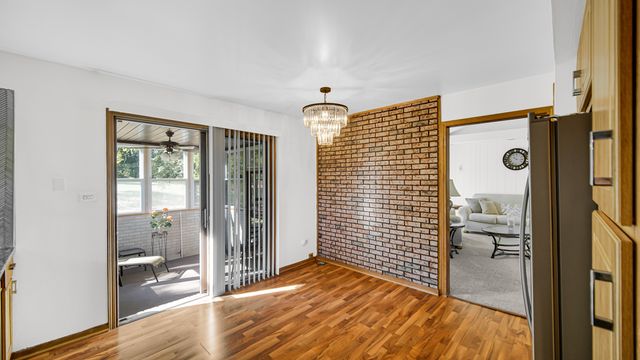 3317 E Buried Oak Drive, Crete, IL 60417