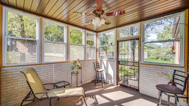 3317 E Buried Oak Drive, Crete, IL 60417