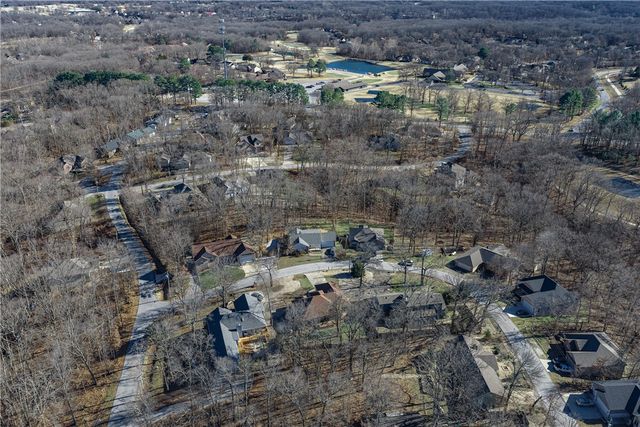 39 Brecknock Drive, Bella Vista, AR 72714