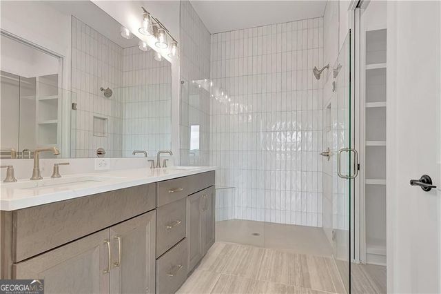 180 Rolison Way, Fayetteville, GA 30214