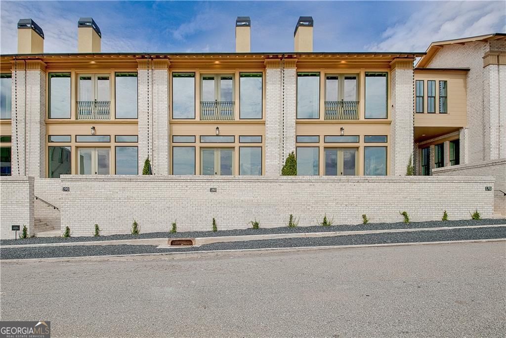 180 Rolison Way, Fayetteville, GA 30214