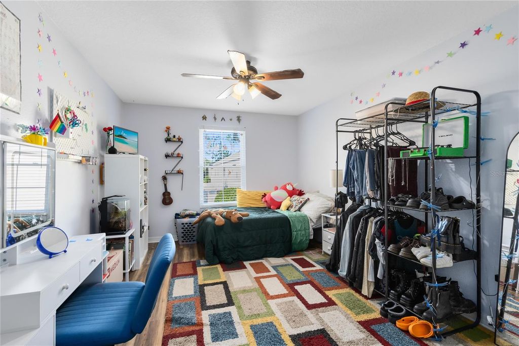 Image 15 of property listing at 3009 ASHFORD PARK PLACE, Oviedo, FL 32765