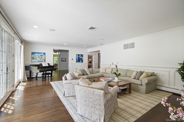 48 Davids Way, Bedford Hills, NY 10507