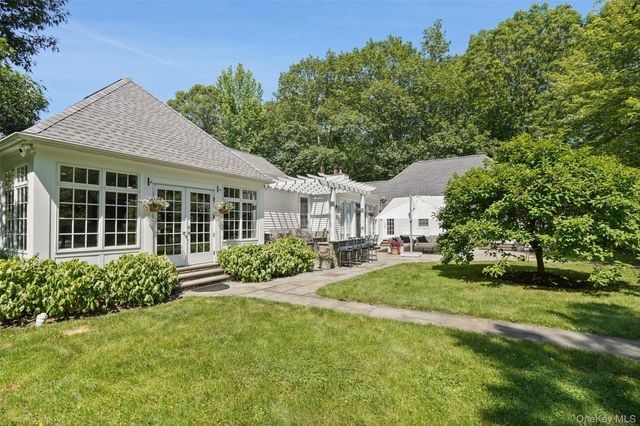 48 Davids Way, Bedford Hills, NY 10507