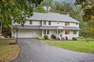 162 Wellington Drive, Stamford, CT 06903