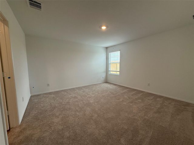 120 Cattle Queen RD, Jarrell, TX 76537