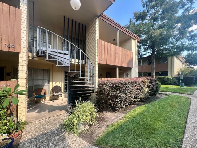 7714 Renwick Drive K107, Houston, TX 77081