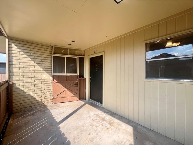 7714 Renwick Drive K107, Houston, TX 77081