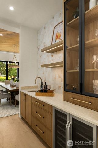 14902 SE 46th Street, Bellevue, WA 98006