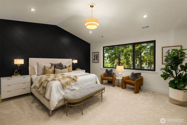 14902 SE 46th Street, Bellevue, WA 98006