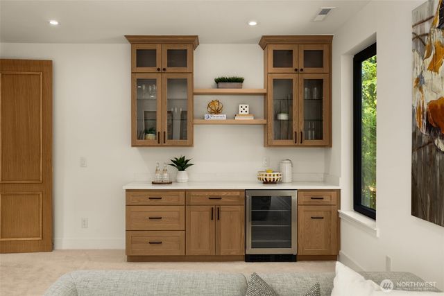 14902 SE 46th Street, Bellevue, WA 98006