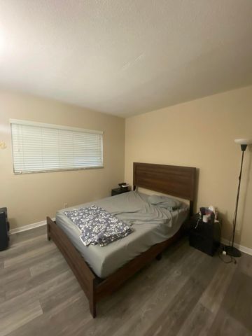 1021 Crystal Lake Drive 106, Deerfield Beach, FL 33064