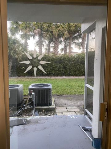 1021 Crystal Lake Drive 106, Deerfield Beach, FL 33064