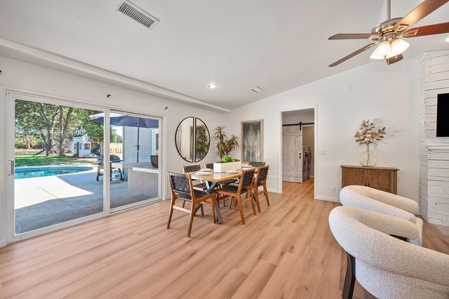 3875 Oak Tree Ln, Loomis, CA 95650