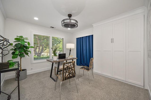 3875 Oak Tree Ln, Loomis, CA 95650
