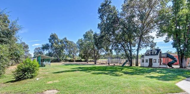 3875 Oak Tree Ln, Loomis, CA 95650