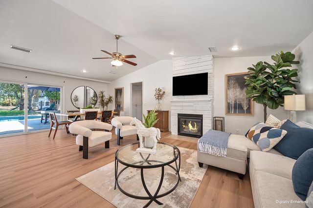 3875 Oak Tree Ln, Loomis, CA 95650