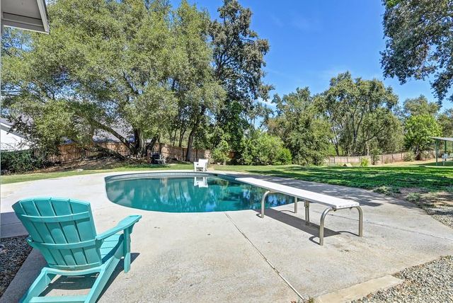 3875 Oak Tree Ln, Loomis, CA 95650