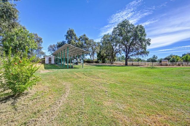 3875 Oak Tree Ln, Loomis, CA 95650