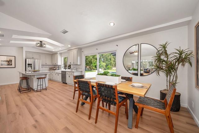 3875 Oak Tree Ln, Loomis, CA 95650