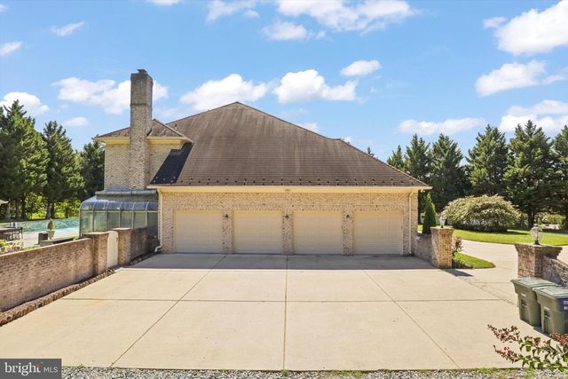 11409 HIGHLAND FARM CT, Potomac, MD 20854