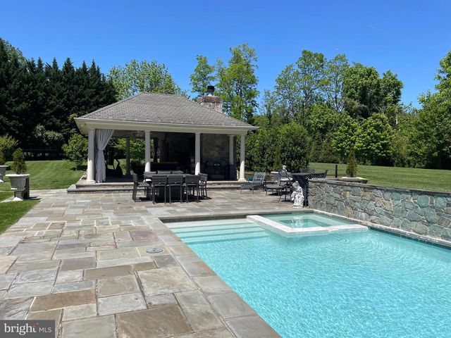 11409 HIGHLAND FARM CT, Potomac, MD 20854