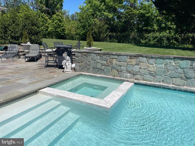 11409 HIGHLAND FARM CT, Potomac, MD 20854