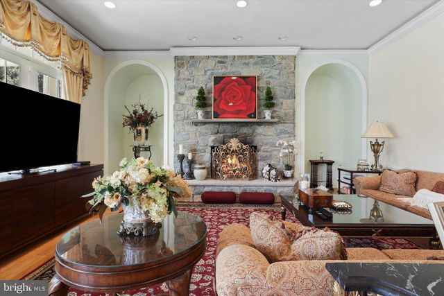 11409 HIGHLAND FARM CT, Potomac, MD 20854