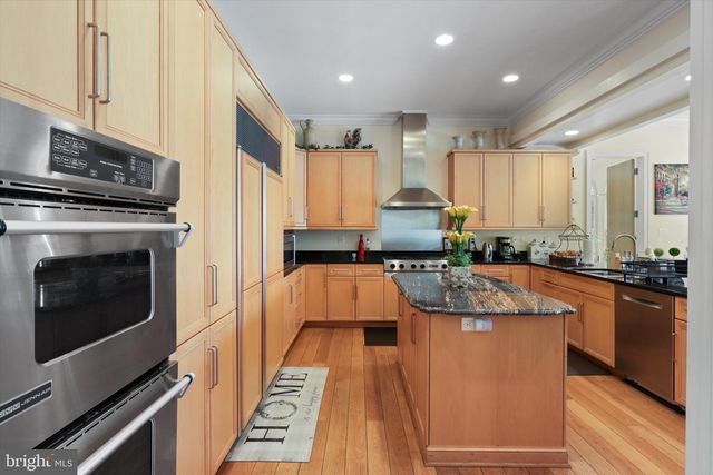 11409 HIGHLAND FARM CT, Potomac, MD 20854