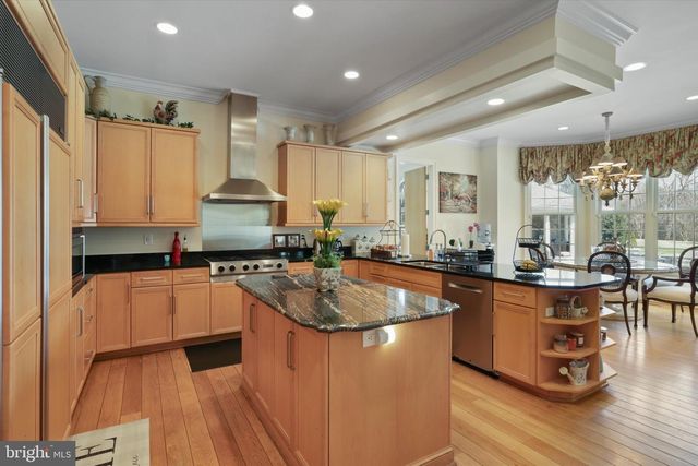 11409 HIGHLAND FARM CT, Potomac, MD 20854