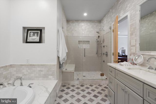 11409 HIGHLAND FARM CT, Potomac, MD 20854