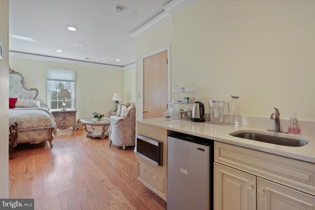 11409 HIGHLAND FARM CT, Potomac, MD 20854