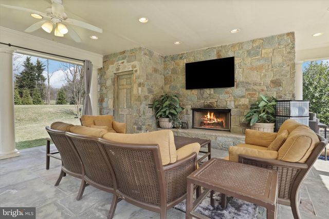 11409 HIGHLAND FARM CT, Potomac, MD 20854