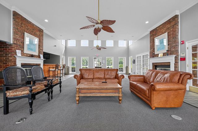 3795 Hitchcock Way Apt 615, Myrtle Beach, SC 29577