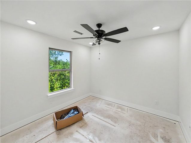 25 Sheffield Drive, Bella Vista, AR 72714
