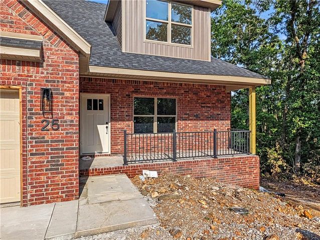 25 Sheffield Drive, Bella Vista, AR 72714