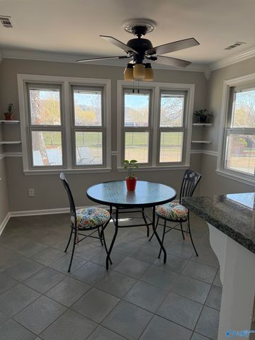 2605 Quarter Lane, Hampton Cove, AL 35763