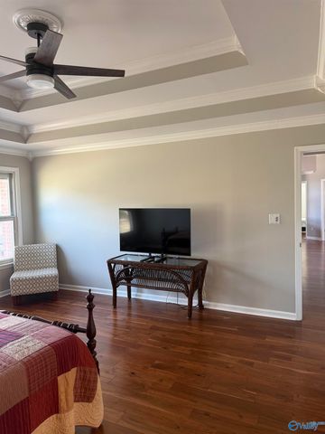 2605 Quarter Lane, Hampton Cove, AL 35763