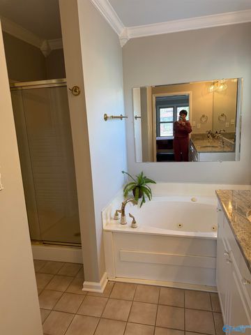 2605 Quarter Lane, Hampton Cove, AL 35763