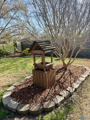 2605 Quarter Lane, Hampton Cove, AL 35763