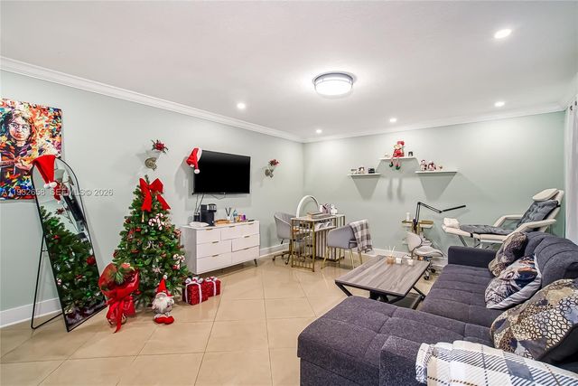 1457 Atlantic Shores Boulevard, Hallandale Beach, FL 33009