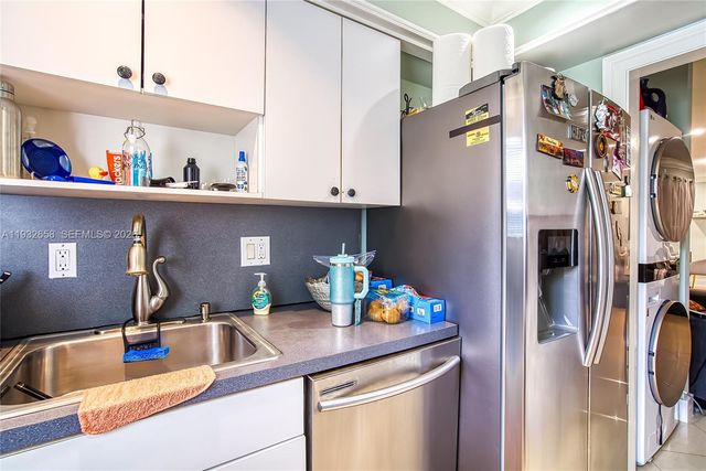 1457 Atlantic Shores Boulevard, Hallandale Beach, FL 33009