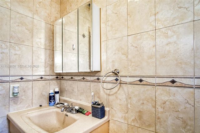 1457 Atlantic Shores Boulevard, Hallandale Beach, FL 33009