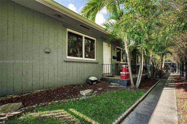 1457 Atlantic Shores Boulevard, Hallandale Beach, FL 33009