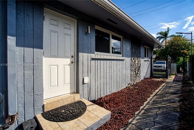 1457 Atlantic Shores Boulevard, Hallandale Beach, FL 33009