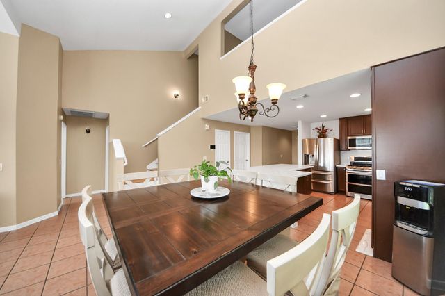 9414 Bauer Oaks Drive, Houston, TX 77095