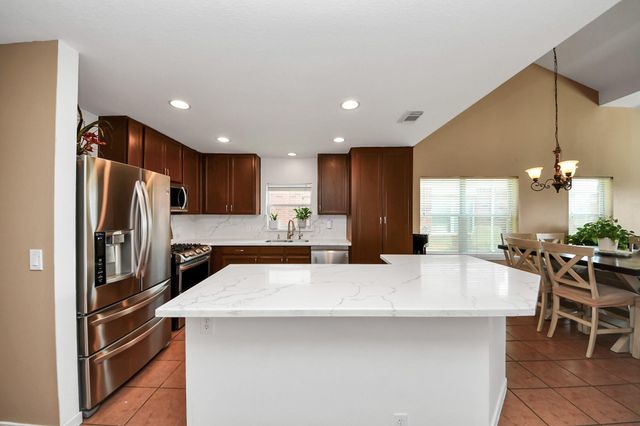 9414 Bauer Oaks Drive, Houston, TX 77095