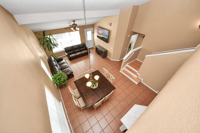 9414 Bauer Oaks Drive, Houston, TX 77095